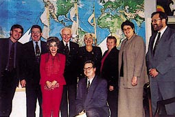 Norske FN-delegater i Washington. Fra venstre forfatteren, Svein Ludvigsen (H), Annette Tillemann, gift med kongressmann Tom&hellip;