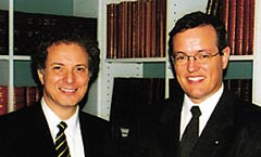 John Bonventre (t.v.) ved Harvard University i USA og Gunnar Bovim ved Det medisinske fakultet i Trondheim vil samarbeide om&hellip;