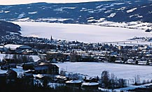 Lillehammer i vinterdrakt. Begge foto Oppland fylkeskommune