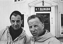 Trygve Braat&oslash;y (t.h.) og forfatteren p&aring; p&aring;sketur 1946. Foto privat