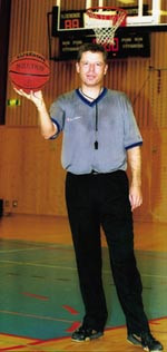 Christian Fredrik Holmboe lover oss norsk basketball i ny og mer publikumsvennlig form denne h&oslash;sten. Foto T. Sundar