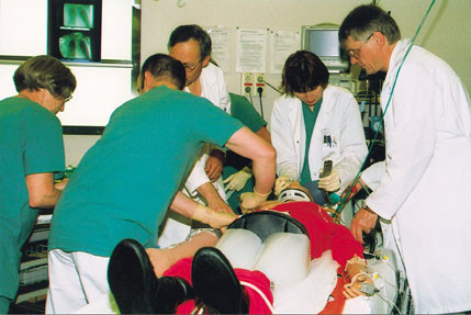 Effektivitet og sikkerhet i traumebehandling forutsetter regelmessig drilling av ferdigheter og trening i tverrfaglige team&hellip;