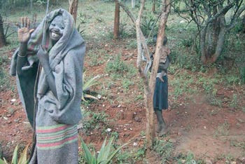 Omsk&aring;ret jente i Pokot, Kenya. Alle foto K.M. Lundeby
