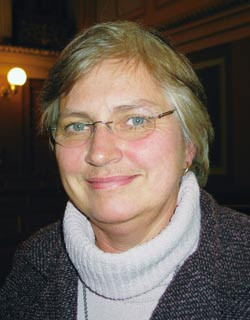 Verden tar f&oslash;dselsfistel stadig mer alvorlig, bekrefter Berit Austveg. Foto Eline Feiring