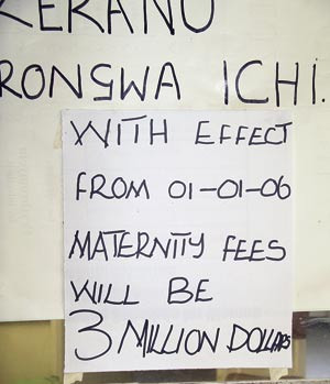 Egenandelene p&aring; helsetjenester i Zimbabwe har &oslash;kt betydelig. Foto Berit Rostad