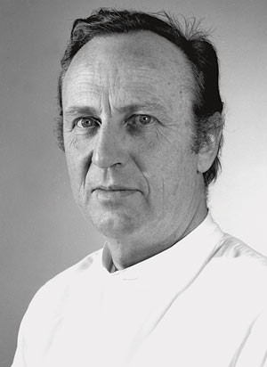 Figur 9  Tor Fr&oslash;ysaker (1929&thinsp;&ndash;&thinsp;94). Foto Rikshospitalets fototekniske avdeling