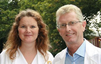 Anne-Marie Aas og K&aring;re I. Birkeland. Foto Birgit Skjelvik, Medieavdelingen, Oslo universitetssykehus, Aker