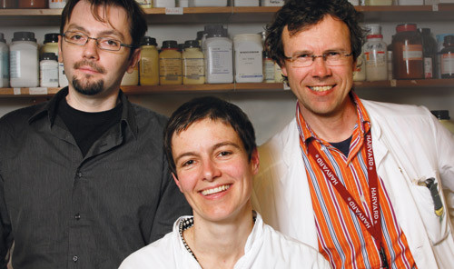 Fra venstre Boris Lenhard, Anja Ragvin og P&aring;l Rasmus Nj&oslash;lstad. Foto Anne Sidsel Herdlev&aelig;r, Universitetets foto- og&hellip;