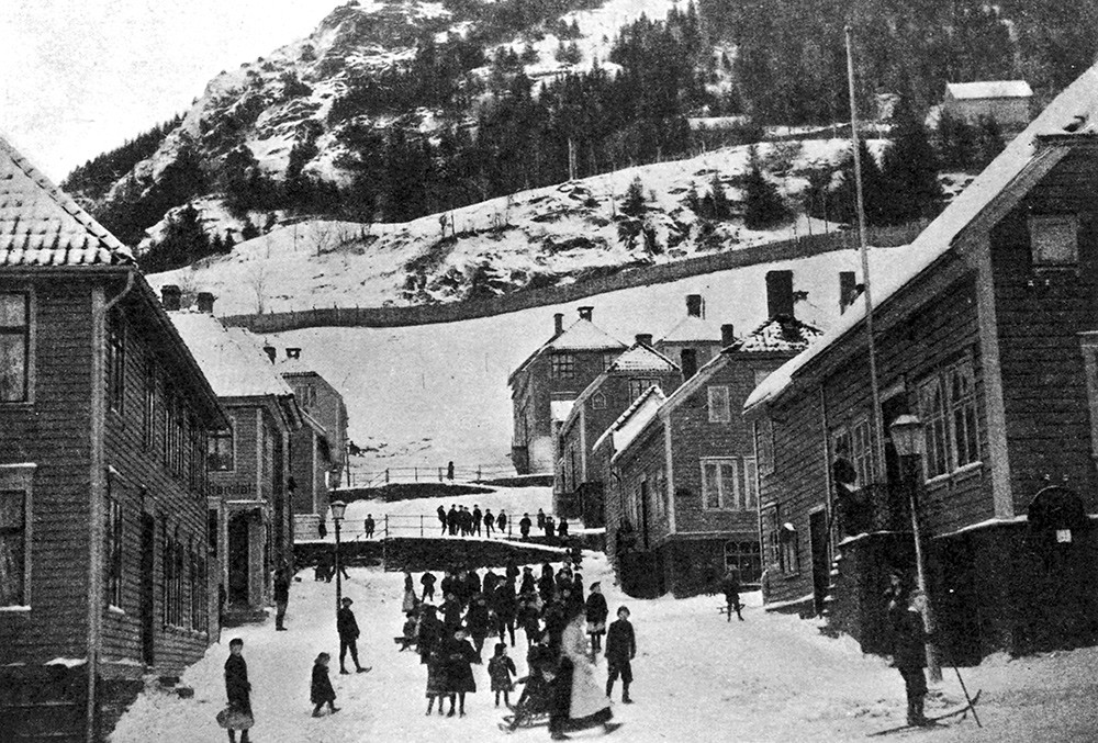 Arbeiderkvarteret Krohnengen i 1870-&aring;rene. Fra Christian Koren Wibergs Bergensk kulturhistorie