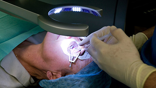 R&aring;det for legeetikk var i sin vurdering s&aelig;rlig opptatt av legers store ansvar n&aring;r det gjelder berettigelsen av &aring; operere p&aring;&hellip;