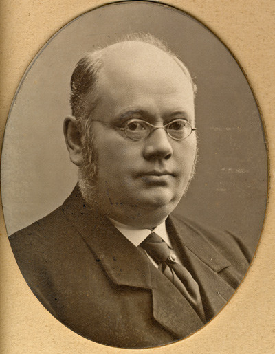 C&aelig;sar Boeck (1845&thinsp;&ndash;&thinsp;1917). Foto: Ludvig Forbech. Publisert med tillatelse fra Universitetshistorisk fotobase