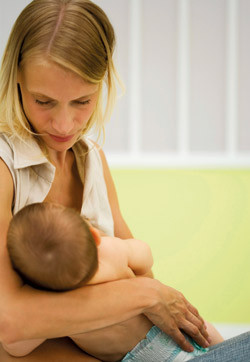 &ndash; Retten til l&oslash;nn under omsorgspermisjon og ammefri sikres best gjennom forslaget om innf&oslash;ring av omsorgspermisjon og&hellip;