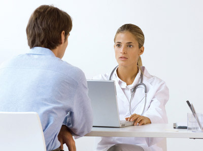 Legeforeningen er positiv til ny rekvisisjonspraksis for pasientreiser. Illustrasjonsfoto Colourbox