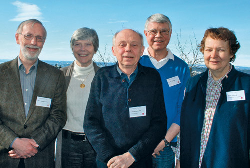 Kurskomiteen og foredragsholder n&oslash;t v&aring;rsolen. Fra v. Hans Magnus Solli, Herina Brandtz&aelig;g, Lennart Nordenfeldt, Morten&hellip;