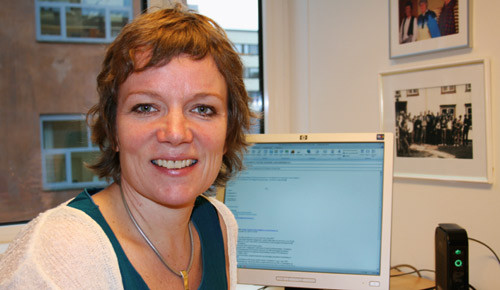 Marit Hermansen mener det er b&aring;de interessant og nyttig &aring; se p&aring; egen praksis sammen med gode kolleger. Foto Lise B&hellip;