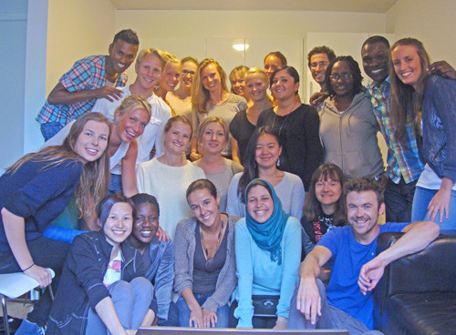 En gjeng forn&oslash;yde utvekslingsstudenter. Foto privat