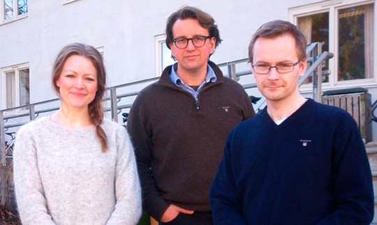 Fra venstre f&oslash;rsteforfatter Eva Muriel Kibsgaard Nordberg og medforfattere Helge Skirbekk og Morten Magelssen. Foto: privat