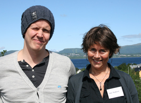 Eirik Hugaas Ofstad og Helen Brandstorp brenner for distriktsmedisinen. Foto Lisbet T. Kongsvik