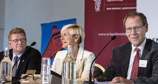 GOD STEMNING: Bj&oslash;rn Martin Aasen og Anne Mathilde Hanstad leder landsstyrem&oslash;tene med humor og streng disiplin&hellip;