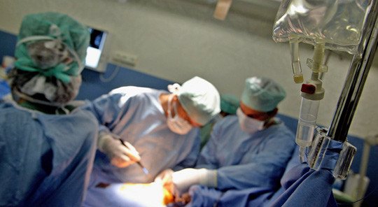 FLERE OPPGAVER: Sykehusene f&aring;r stadig flere oppgaver. Foto: Colourbox