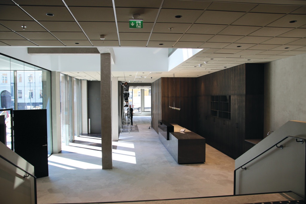 VELKOMMEN: Resepsjonen i nye Legenes hus.