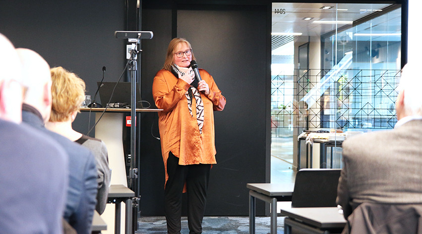 FOREDRAG: Instituttsjef ved Institutt for stressmedisin, G&ouml;teborgs universitet, og professor Ingibj&ouml;rg H. J&oacute;nsd&oacute;ttir,&hellip;