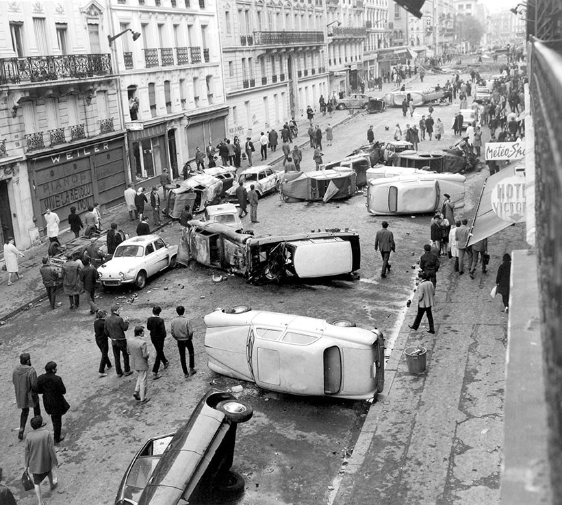 Rue Gay-Lussac, Paris 11.&nbsp;mai 1968: Studenter brukte veltede biler som barrikade mot politiet. Kamper under studentoppr&oslash;ret&hellip;