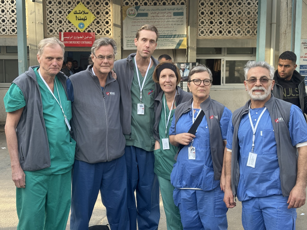Teamet som jobbet ved European Gaza Hospital. Fra venstre: Kirurg Erik Fosse, ortoped Geir Stray Andreassen, ortoped Thor&hellip;