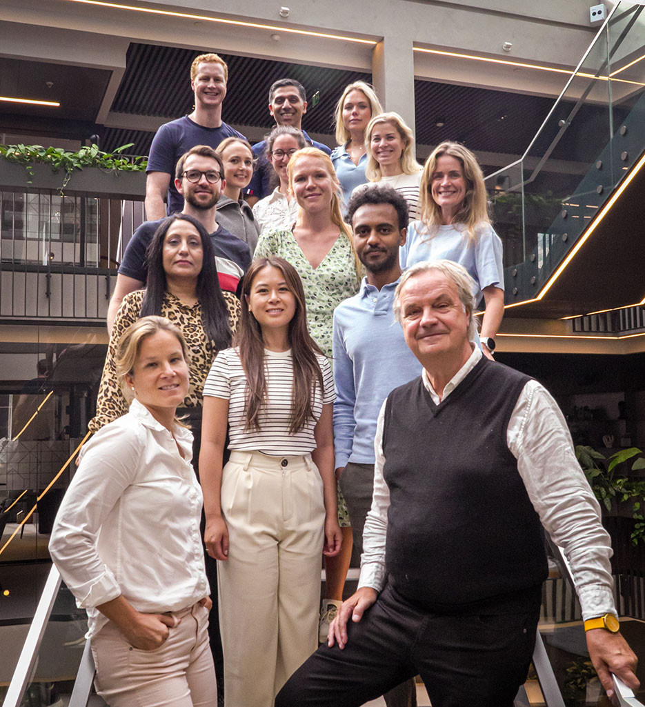 SAMLING I LEGENES HUS: Veiledningsgruppen samlet med veilederne Guro Hattestad og Kjell-Olav B. Svendsen i front. Foto:&hellip;